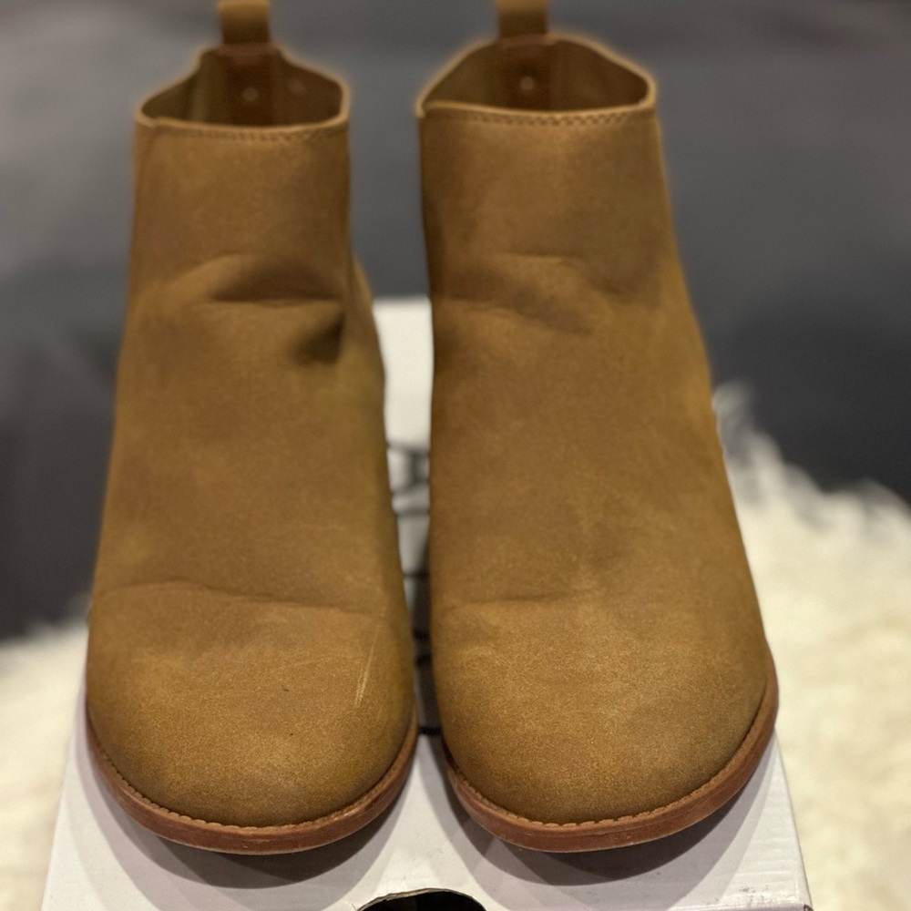 ALDO Astauma Chelsea Tan Ankle Boot